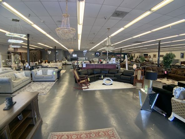 Twelve Oaks Plaza: 7004 W Waters Ave, Tampa, FL 33634